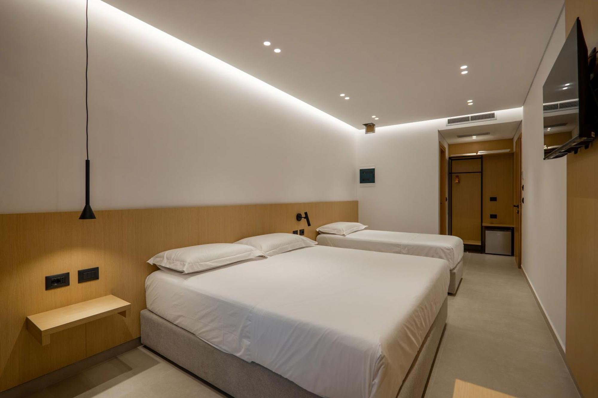 Austin Boutique Hotel Sarandë 外观 照片