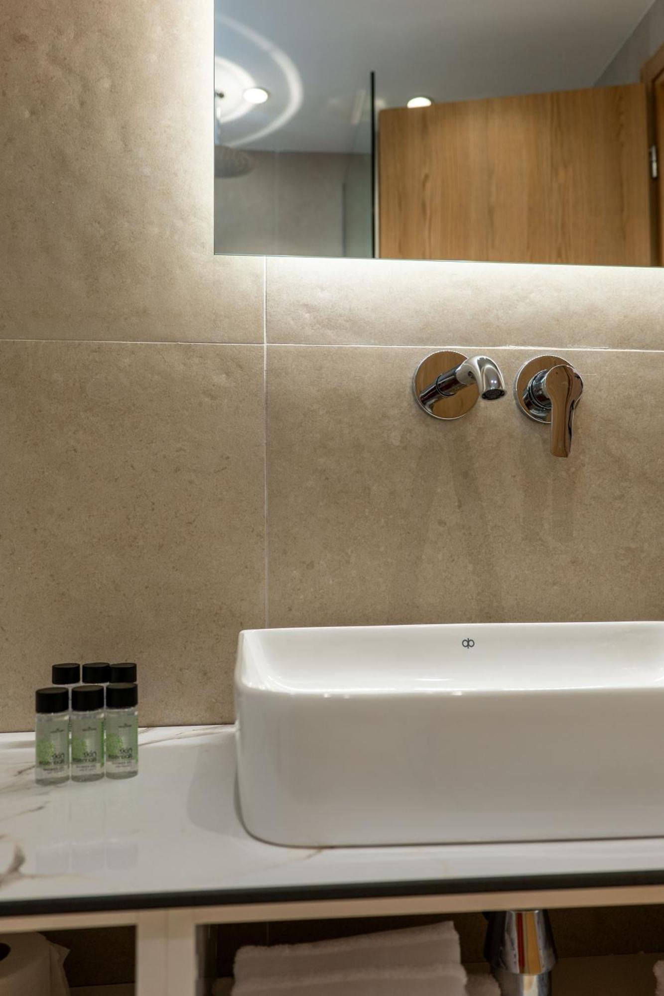 Austin Boutique Hotel Sarandë 外观 照片