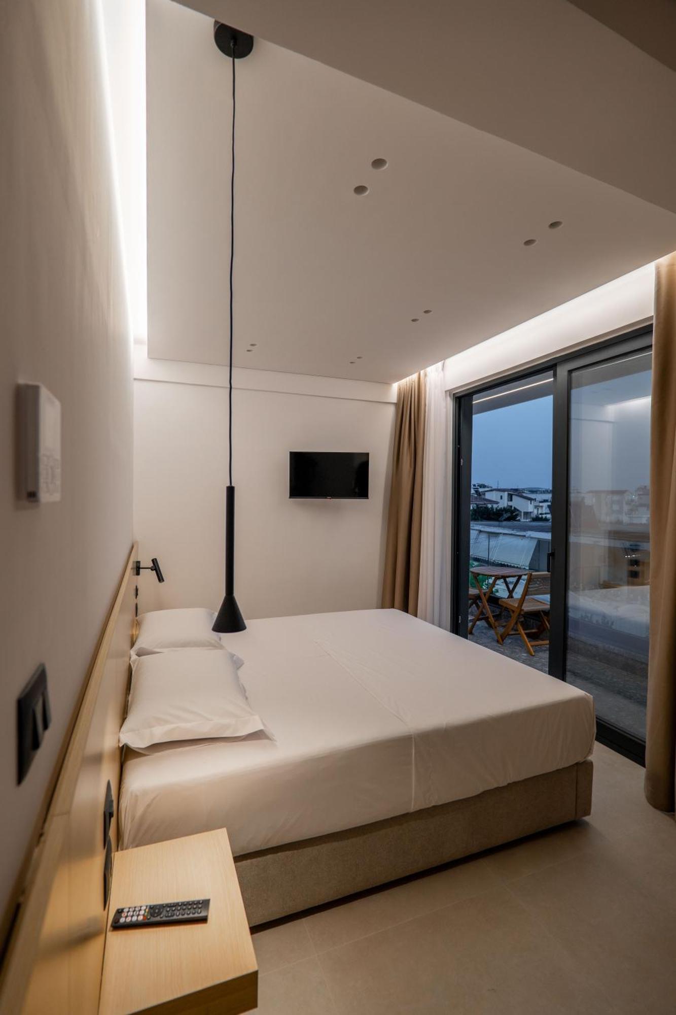 Austin Boutique Hotel Sarandë 外观 照片