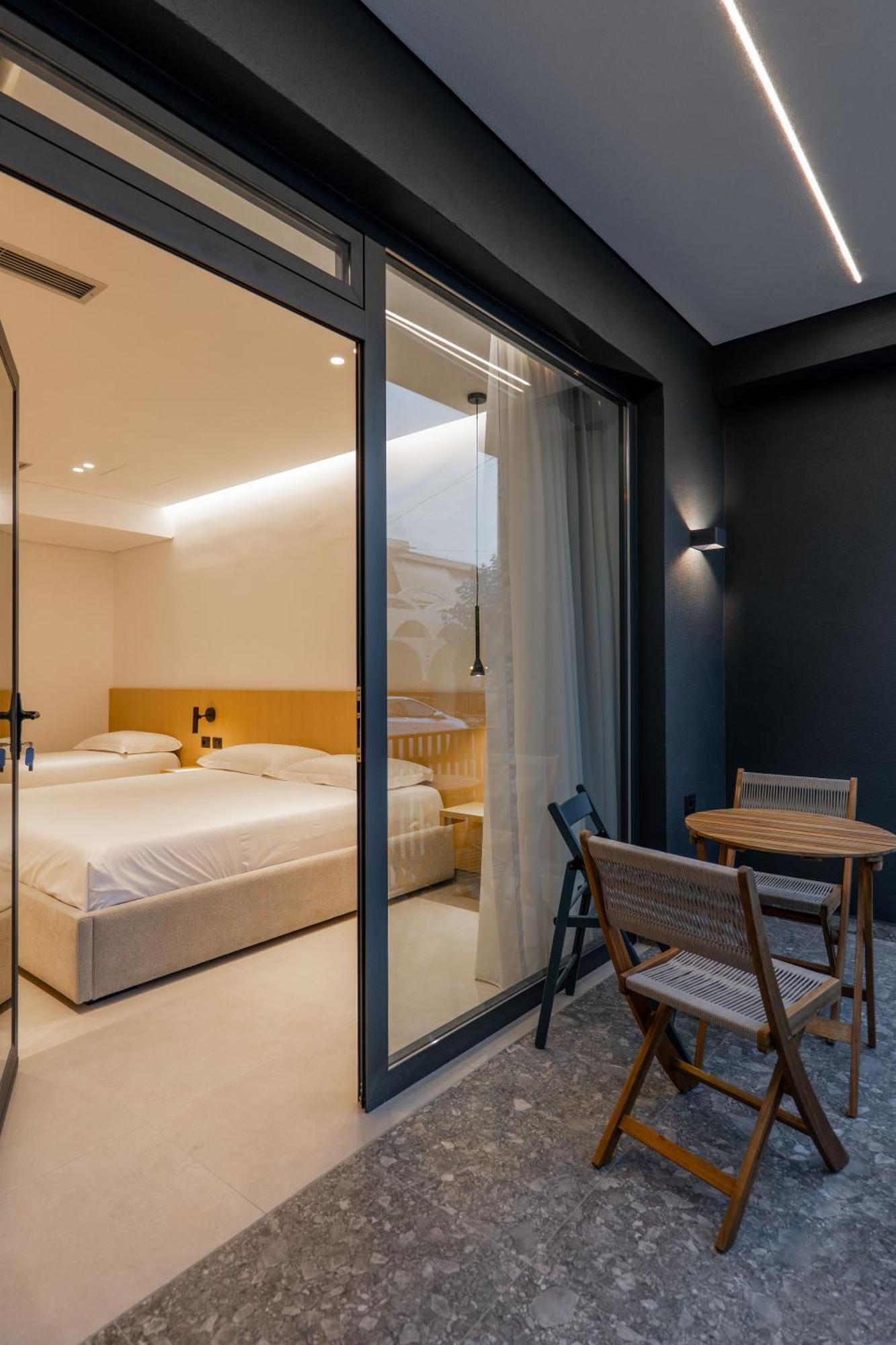 Austin Boutique Hotel Sarandë 外观 照片
