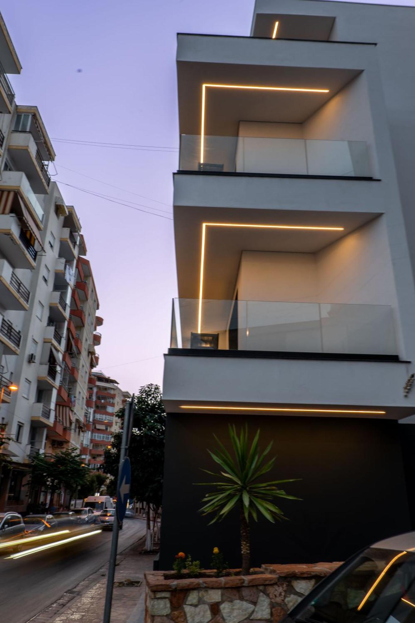Austin Boutique Hotel Sarandë 外观 照片
