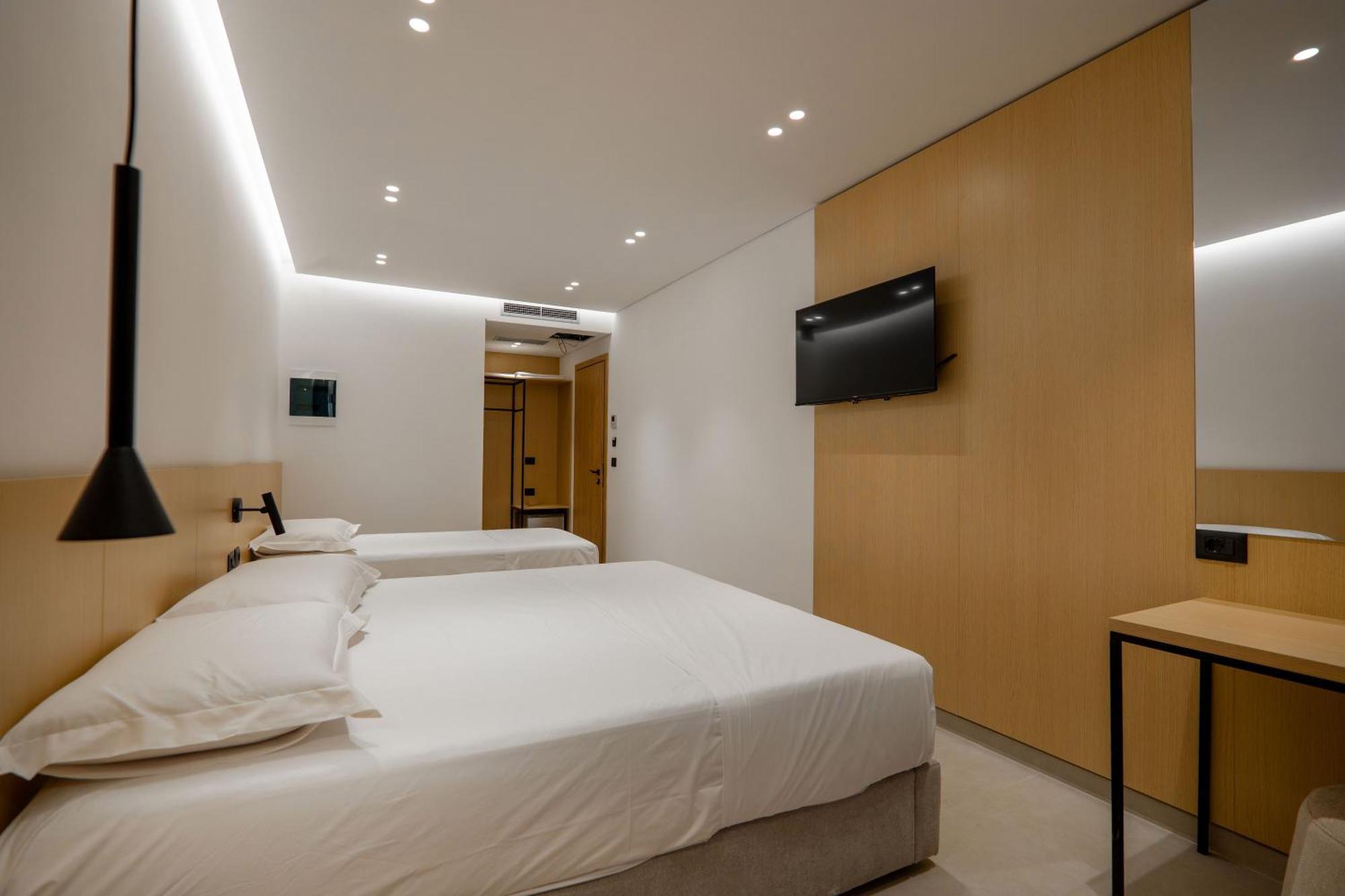 Austin Boutique Hotel Sarandë 外观 照片