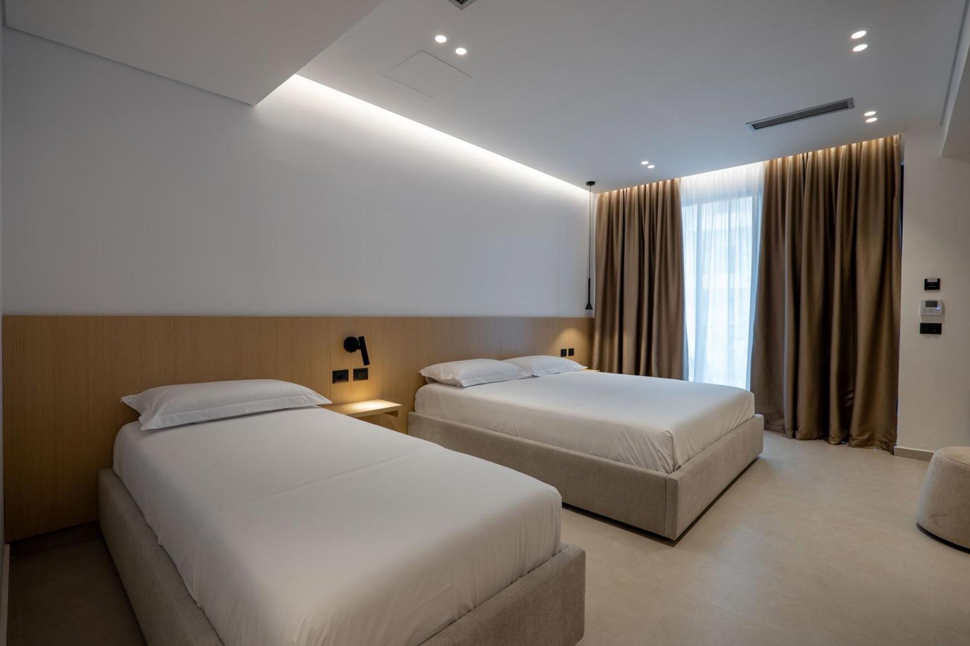 Austin Boutique Hotel Sarandë 外观 照片